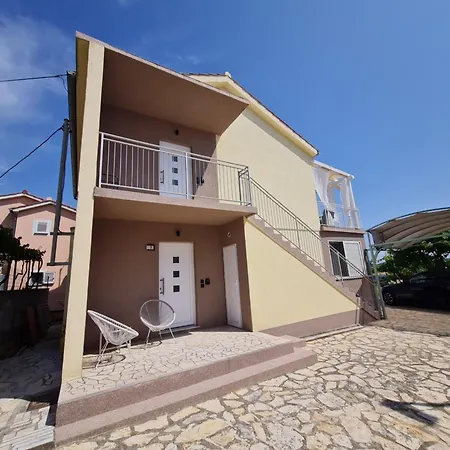 Casa vacanze Dream Tribunj A1 & A2 *